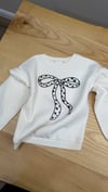 C2882 FİYONK NAKIŞLI KREM SWEAT