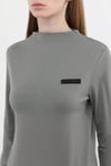 K2890 E.A DİK YAKA SLİKON ARMALI UZUN KOL T-SHIRT
