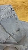 K3985 MDWL KESİK PAÇA DETAYLI MAVİ LİKRASIZ JEAN