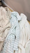 K4116 CK MAVİ NAKIŞLI UNISEX BORNOZ