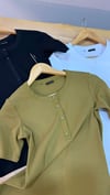 K4190 4 DÜĞMELİ FİTİLLİ T-SHIRT