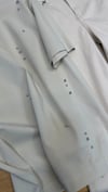 K4241 İ.YOL TAŞ DETAYLI KREM T-SHIRT