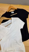 K4386 &OTHR V YAKA PAMUKLU T-SHIRT
