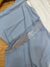 K4399 KAYIK YAKA DANTEL DETAYLI MAVİ BODYSUİT