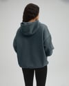 K4519 TONATON NAKIŞLI KAPÜŞONLU OVERSIZE İNDİGO SWEAT