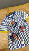 K4538 ÇİÇEK BASKILI MAVİ ÇİZGİLİ T-SHIRT