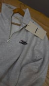K4543 YARIM FERMUARLI LACİVERT BASKILI GRİ OVERSIZE SWEAT