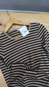 K4638 BİSİKLET YAKA LACİVERT / SÜTLÜ KAHVE  ÇİZGİLİ T-SHIRT