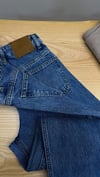 K4840 Z. DİKİŞ DETAYLI MAVİ BARREL JEAN