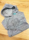 MEN2117 GNT SLİM FİT NAKIŞLI KAPÜŞONLU GRİ SWEAT