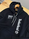 MEN2202  TMB.RLND  ÖN ARKA BASKILI KAPÜŞONLU SİYAH SWEAT