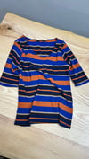 O015 OVAL YAKA RENKLİ ÇİZGİLİ T-SHIRT