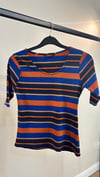 O015 OVAL YAKA RENKLİ ÇİZGİLİ T-SHIRT