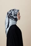 16543 Maisa Atol Tivil İpek Eşarp-Siyah