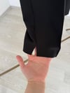 19068 Paçada Minik Yırtmaç Detaylı Pantolon-Siyah