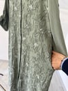 25086 İğne Yaprak Desenli Elbise-Haki