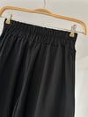 70100 Arka Beli Lastikli Bol Paça Pantolon-Siyah