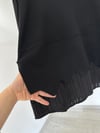 70480 Kumaş Garnili Dilimli Triko Bluz-Siyah