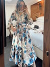 Çiçekli Kemerli Maxi Elbise- Mavi