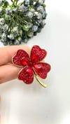 Kırmızı Yonca Model Broş