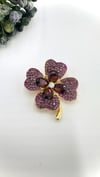Mor Yonca Model Broş