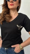 arı figür v yaka siyah tshirt
