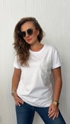 boncuk işleme beyaz tshirt