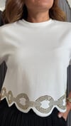 etek ucu taş beyaz tshirt