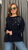 kayık yaka taş detay lacivert kazak