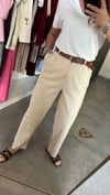 kemerli krem pantolon