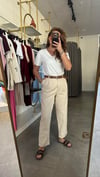 kemerli krem pantolon