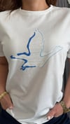 kuş mavi beyaz tshirt