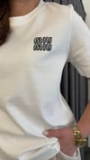 mıu taş beyaz tshirt