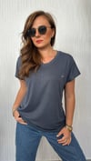 v yaka kuş antrasit tshirt