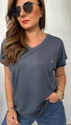 v yaka kuş antrasit tshirt
