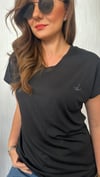 v yaka kuş siyah tshirt