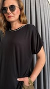 yaka taş kol pile siyah tshirt