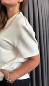 yaka zincir beyaz tshirt