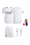 Real Madrid 2025 Çocuk Forması Şort Çorap Bileklik Hediyeli