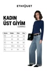 COMINO Kadın Yuvarlak Yaka Vücuda Oturan Esnek Kumaşlı Slim Fit Lacivert Bluz