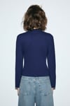 COMINO Kadın Yuvarlak Yaka Vücuda Oturan Esnek Kumaşlı Slim Fit Lacivert Bluz