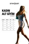CUQUIS Kadın Yumuşak Ve Esnek Kumaşlı Toka Detaylı Slim Fit Ekru Şort