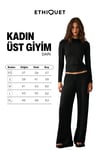 DARI Kadın Yumuşak Ve Esnek Kumaşlı Yuvarlak Yakalı Vucuda Oturan Uzun Kollu Siyah T-Shirt