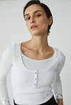 LITZY Kadın Slim Fit Dar Kalıp Düğme Detaylı Kalın Askılı Oyuk Yaka Beyaz Atlet