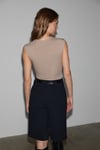 ORILENNA Kadın Önü Düğüm Detaylı Vücudu Saran Sıfır Kollu Slim Fit Bej Bluz