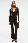 TEVRINE Kadın Kruvaze Yakalı Esnek Kumaşlı Uzun Kollu Çıtçıt Kapamalı Slim Fit Koyu Kahverengi Bluz