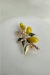 Altın Rengi Yaprak Detay Mineli Limon Çiçeği Broş (4cm)