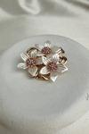 Altın Sarısı Pembe Taşlı Yonca Çiçek Broş (4cm)