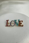 Altın Sarısı Renkli Taş Detay Love Broş (4cm)