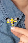 Bee broş